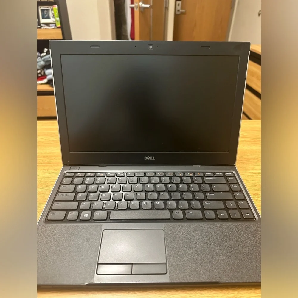 Dell Latitude 3330